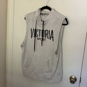 Sleeveless workout sweater